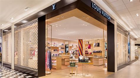 louis vuitton bloomingdales sf|Louis Vuitton bloomingdale store.